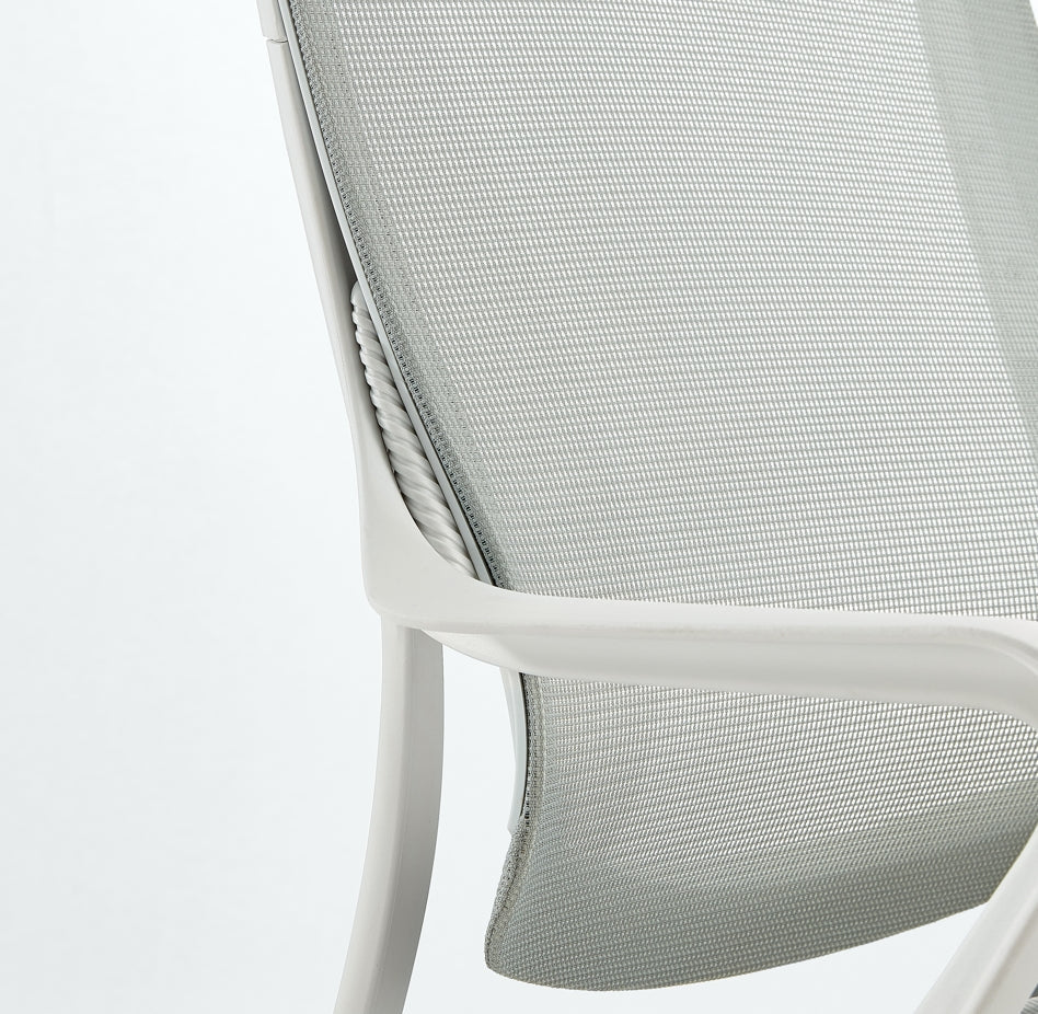 Adjustable Mesh Office Chair with Lumbar Support and Headrest - US Writing Desk